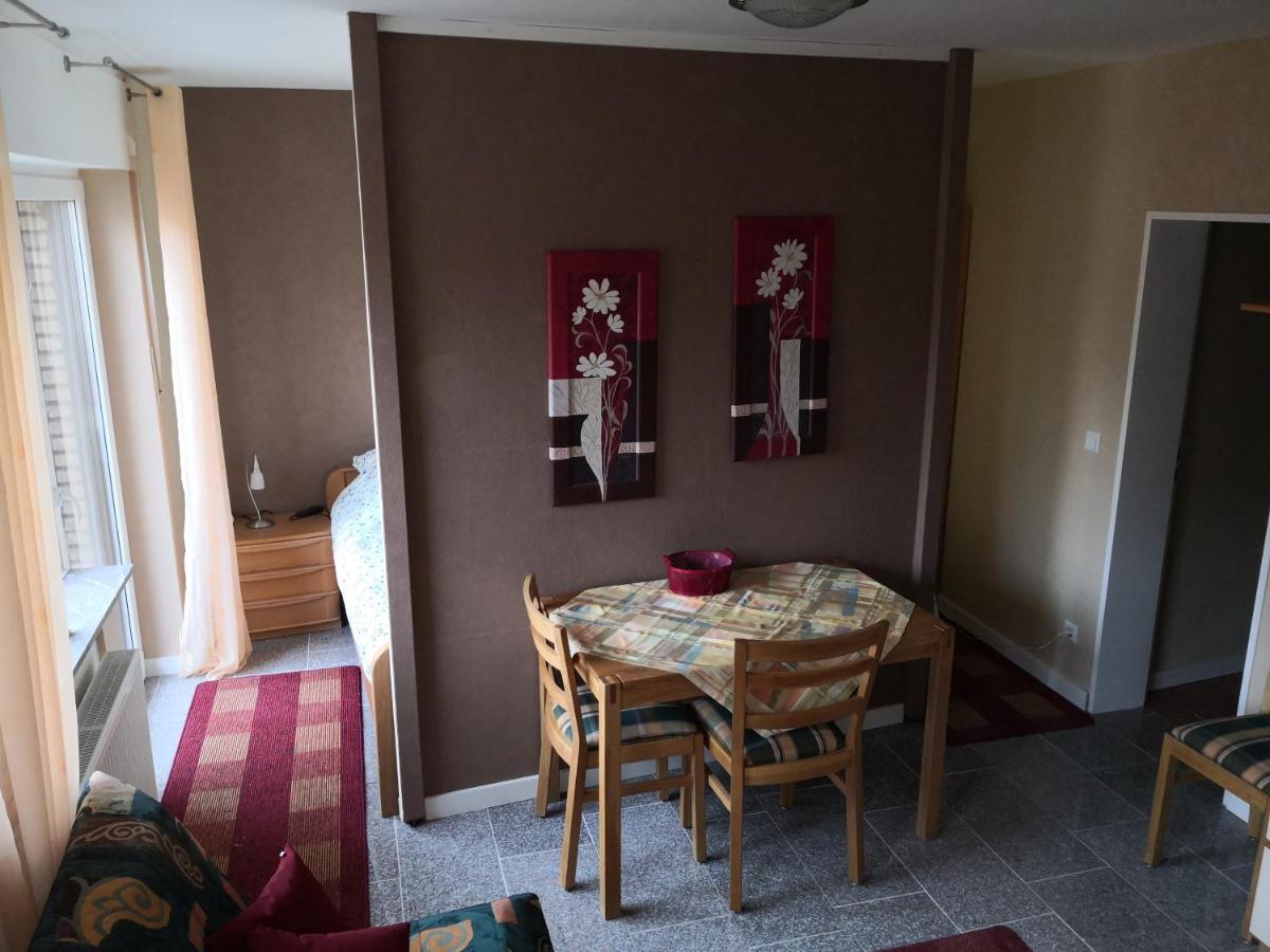 Ferienwohnung Rhede Im Og Bagian luar foto