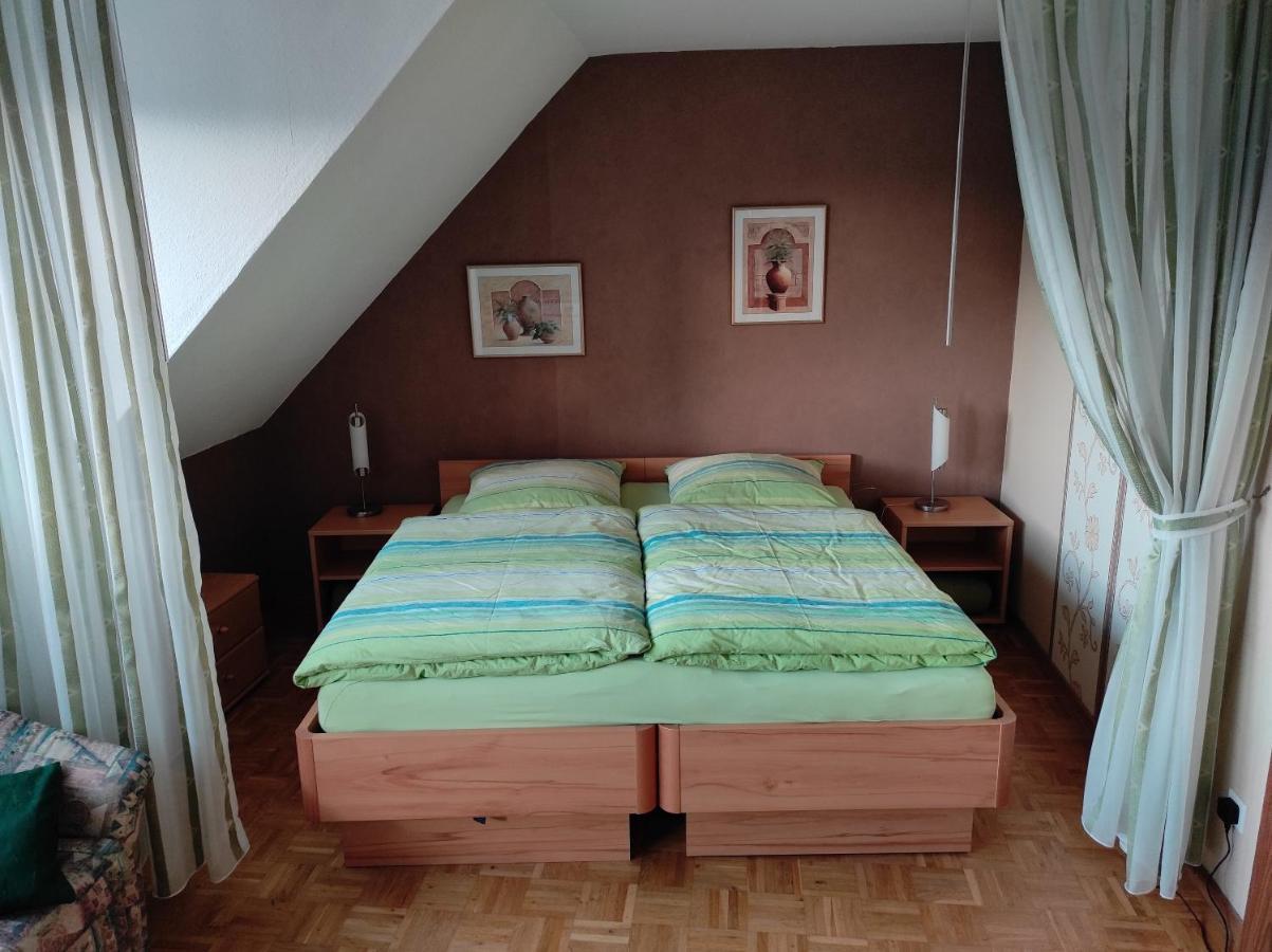 Ferienwohnung Rhede Im Og Bagian luar foto